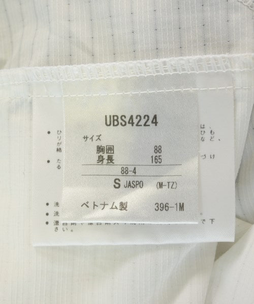 UMBRO เสื้อยืด/เสื้อท็อปส์