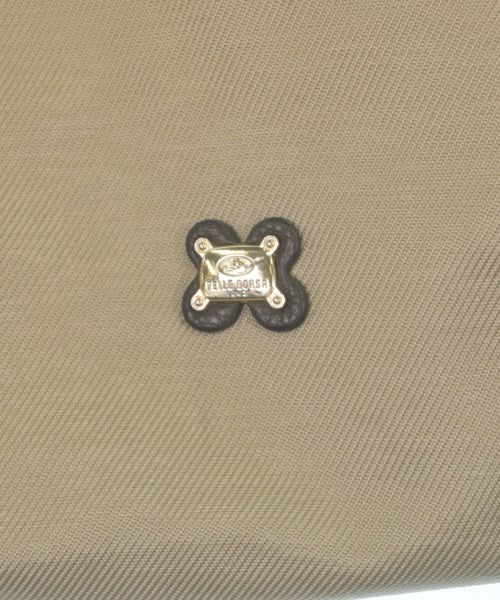 PELLE BORSA กระเป๋าถือขนาดใหญ่