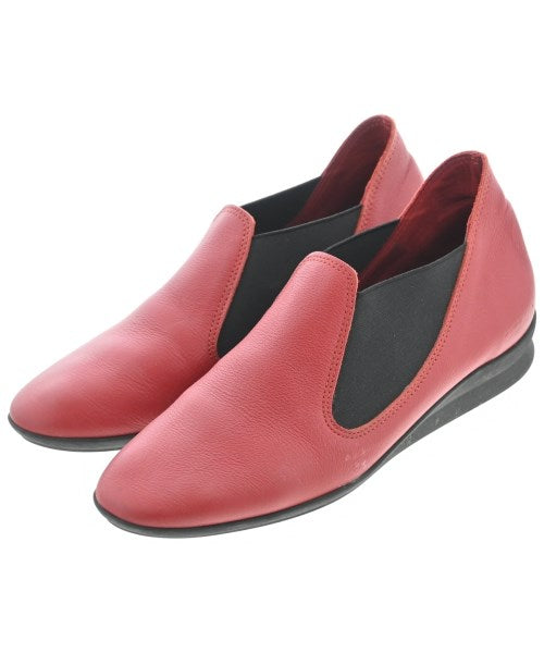 arche รองเท้า อื่น