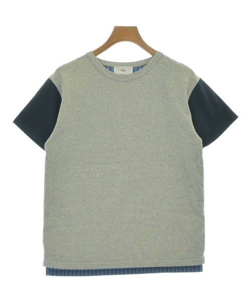 D'sh เสื้อยืด/เสื้อท็อปส์