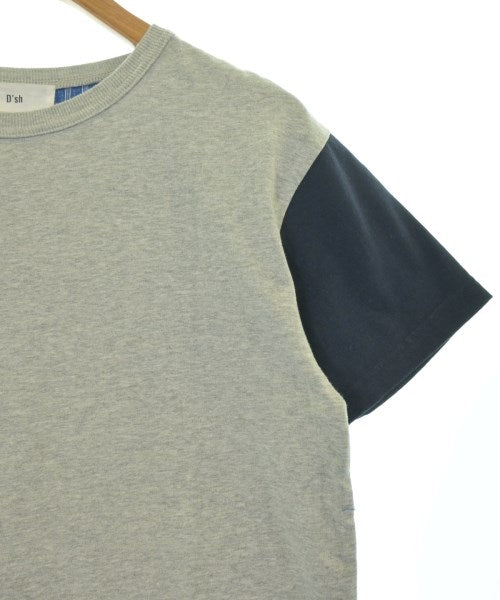 D'sh เสื้อยืด/เสื้อท็อปส์