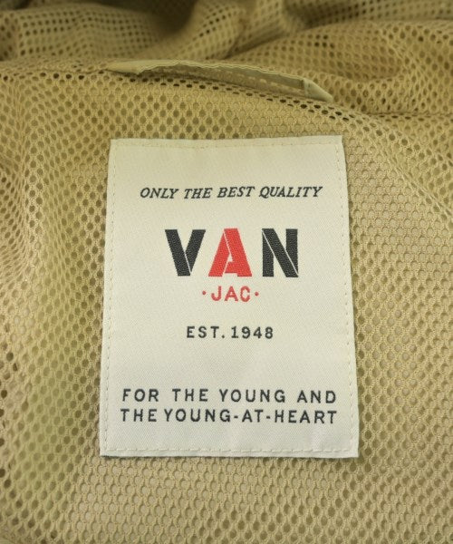 VAN แจ็คเก็ตเบลาส์ อื่น