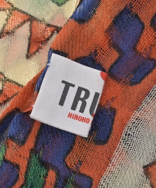 HIROKO KOSHINO TRUNK ผ้าคลุมไหล่