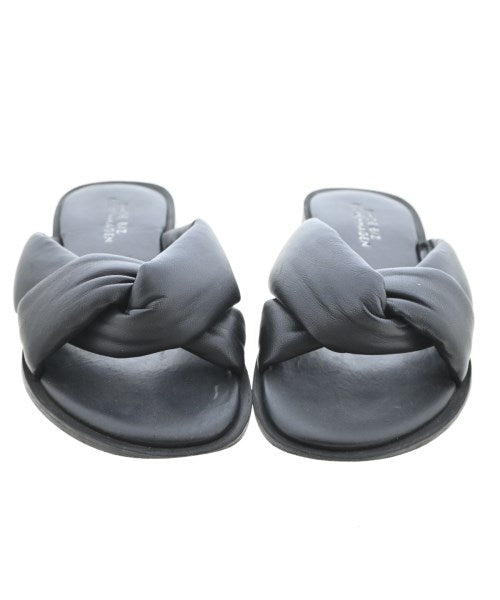 SHOE BIZ รองเท้าแตะ