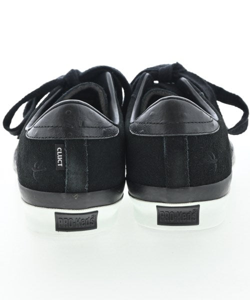 CLUCT รองเท้าผ้าใบ