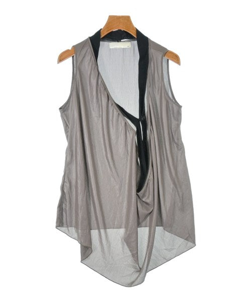 AVIU เสื้อลำลอง