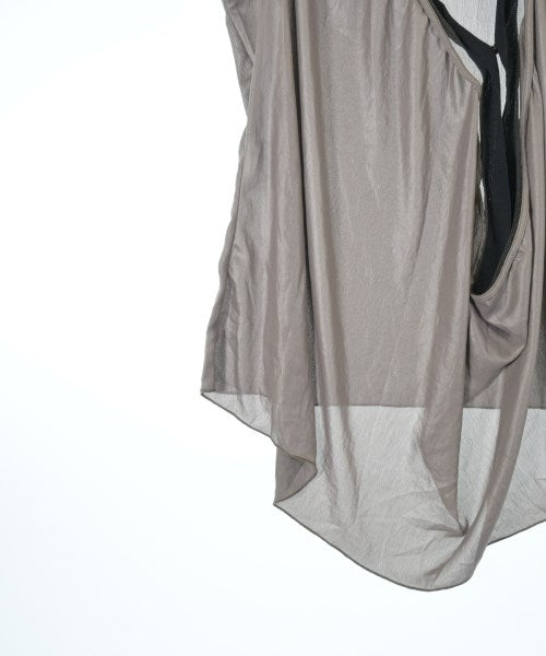 AVIU เสื้อลำลอง