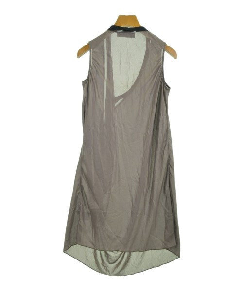 AVIU เสื้อกั๊ก