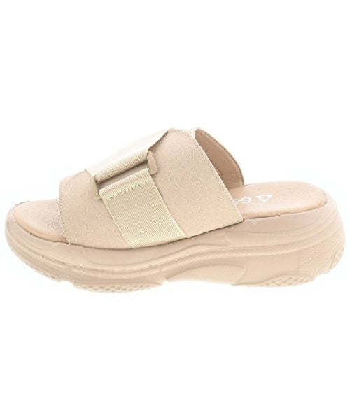 GERRY รองเท้าแตะ