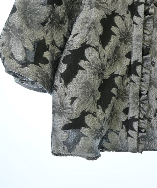 JUST FEMALE เสื้อสตรี