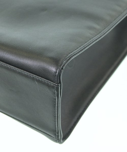 WAKO กระเป๋าถือขนาดใหญ่