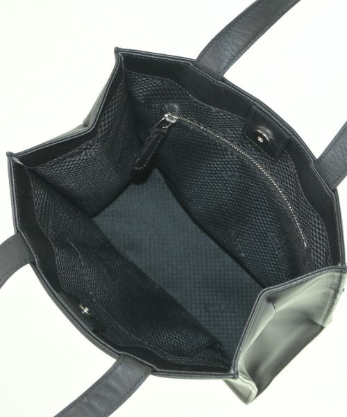 WAKO กระเป๋าถือขนาดใหญ่