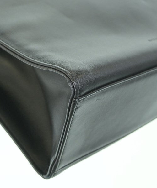 WAKO กระเป๋าถือขนาดใหญ่