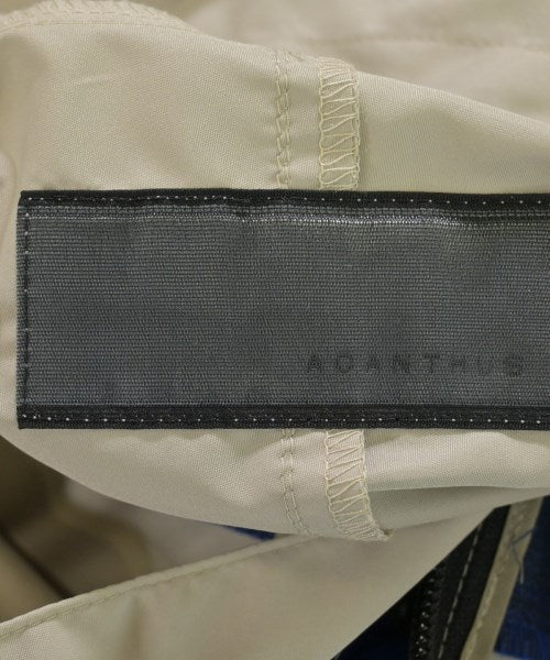 ACANTHUS เสื้อพาร์กาภูเขา