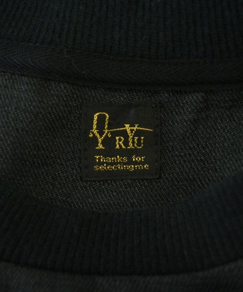 Ryu เสื้อยืด/เสื้อท็อปส์