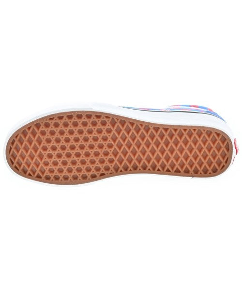 AWAKE รองเท้าผ้าใบ