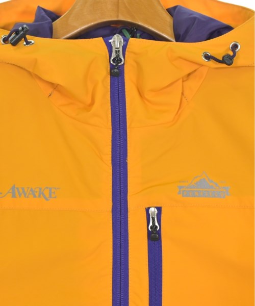 AWAKE เสื้อพาร์กาภูเขา