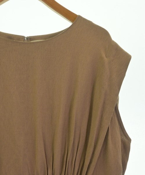 huitieme nid ชุดเดรส