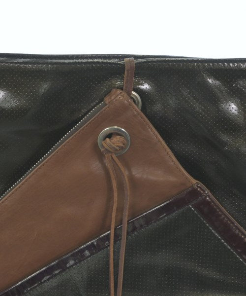 Pauric Sweeney กระเป๋าสะพาย