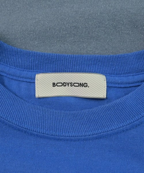 bodysong. เสื้อยืด/เสื้อท็อปส์