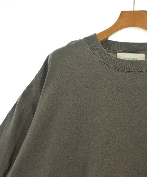 bodysong. เสื้อยืด/เสื้อท็อปส์