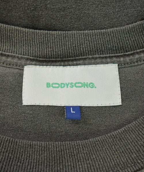 bodysong. เสื้อยืด/เสื้อท็อปส์