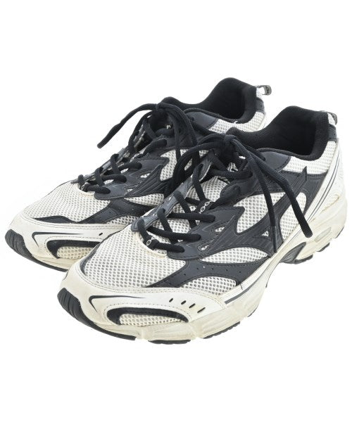 MIZUNO รองเท้าผ้าใบ