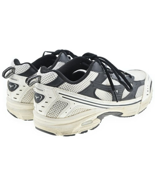 MIZUNO รองเท้าผ้าใบ