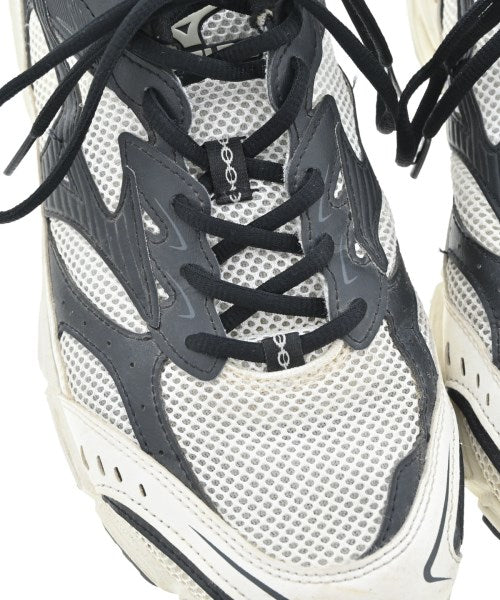 MIZUNO รองเท้าผ้าใบ