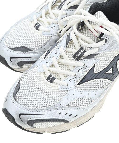 MIZUNO รองเท้าผ้าใบ