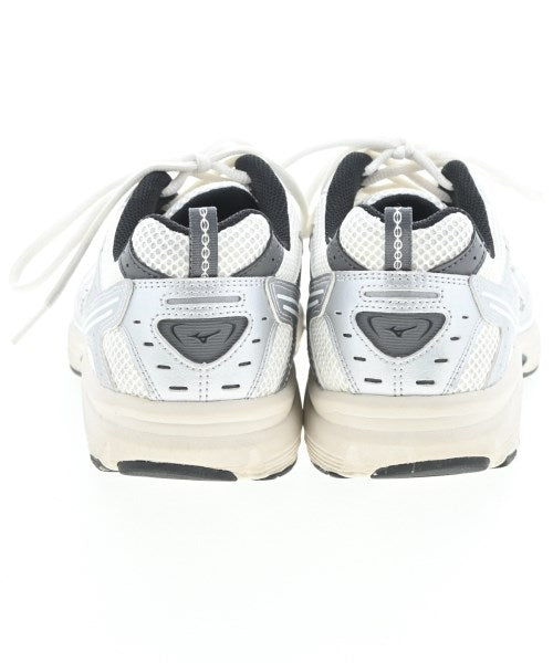 MIZUNO รองเท้าผ้าใบ