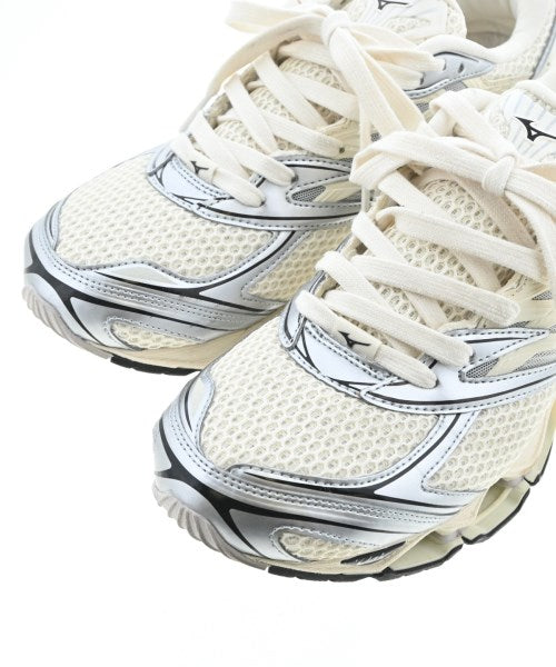 MIZUNO รองเท้าผ้าใบ