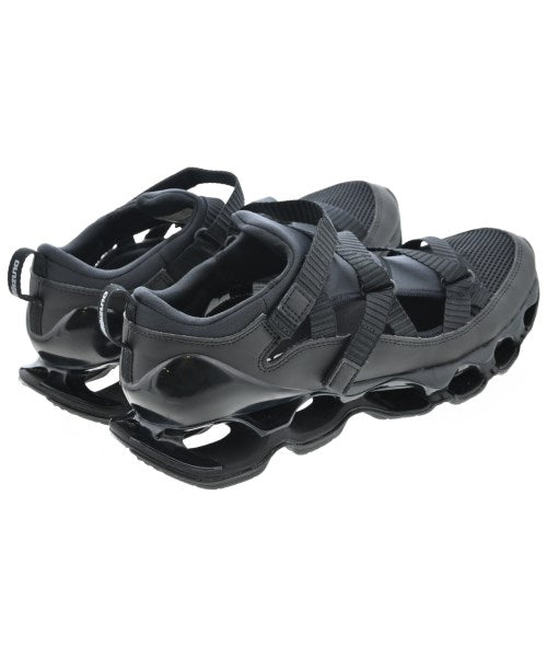 MIZUNO รองเท้าผ้าใบ