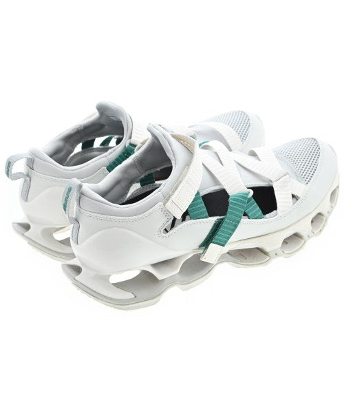 MIZUNO รองเท้าผ้าใบ