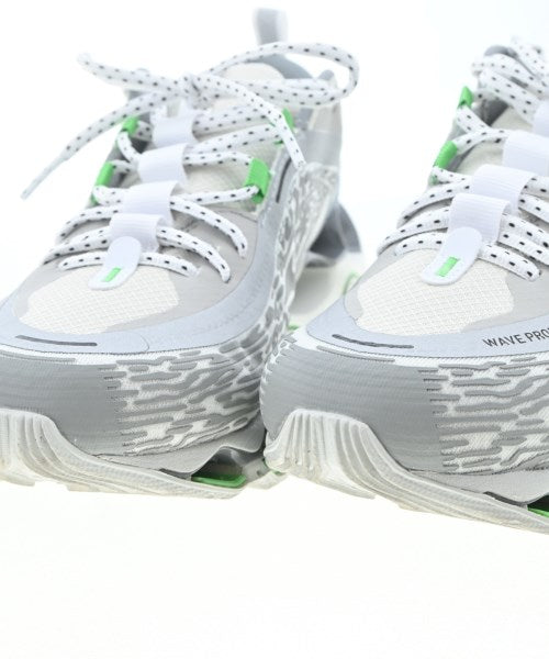 MIZUNO รองเท้าผ้าใบ