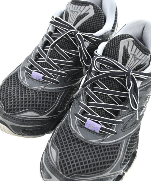 MIZUNO รองเท้าผ้าใบ