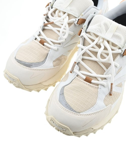 MIZUNO รองเท้าผ้าใบ