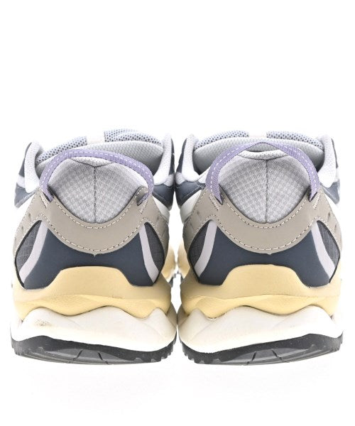 MIZUNO รองเท้าผ้าใบ