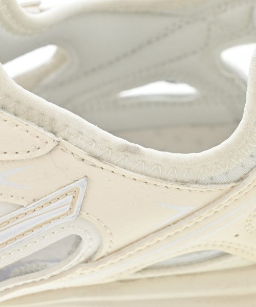 MIZUNO รองเท้าผ้าใบ