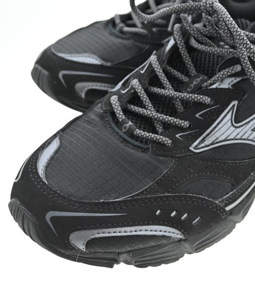MIZUNO รองเท้าผ้าใบ