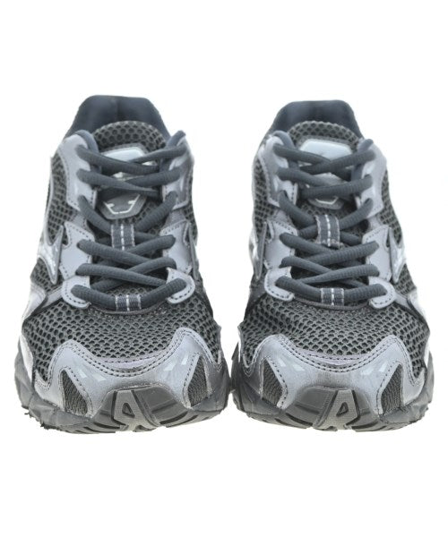 MIZUNO รองเท้าผ้าใบ