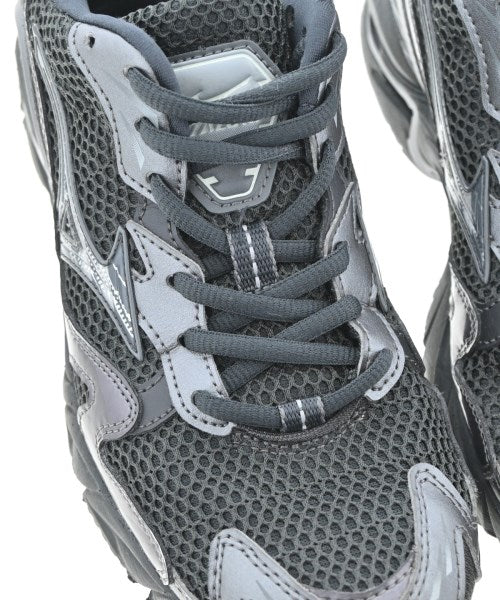 MIZUNO รองเท้าผ้าใบ