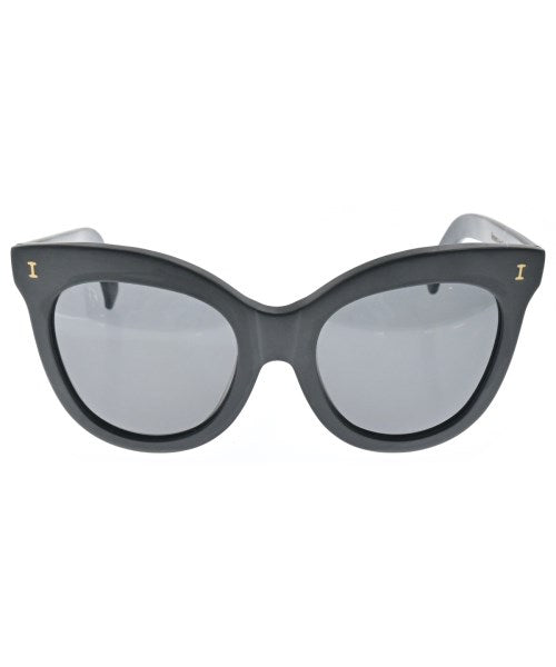 illesteva แว่นกันแดด