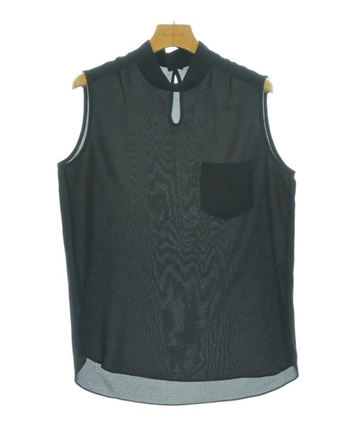 Gauche เสื้อสตรี