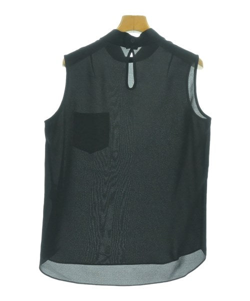 Gauche เสื้อสตรี