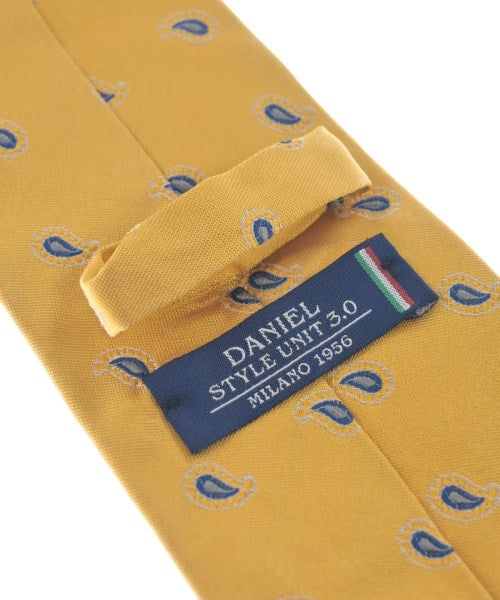 Daniel เนคไท