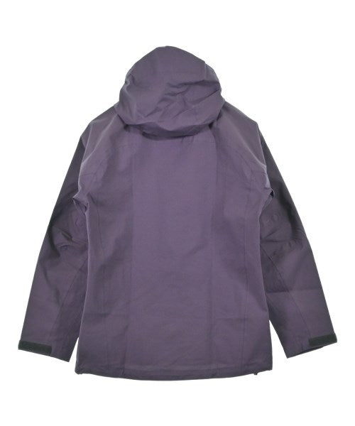 Berghaus ชุดสูทแบบครบเซต (อื่นๆ)