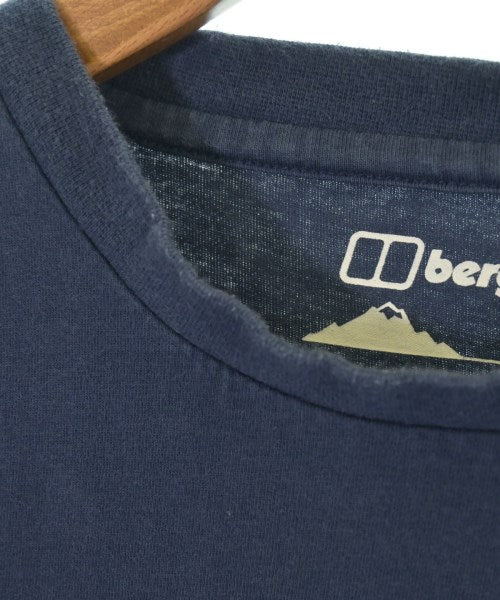 Berghaus เสื้อยืด/เสื้อท็อปส์