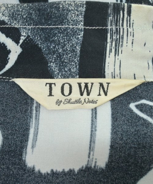 Shuttle notes เสื้อลำลอง