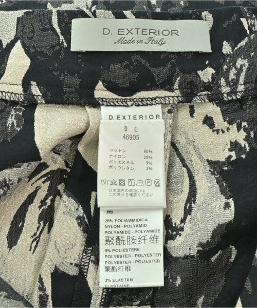 D.EXTERIOR กระโปรงยาวถึงเข่า